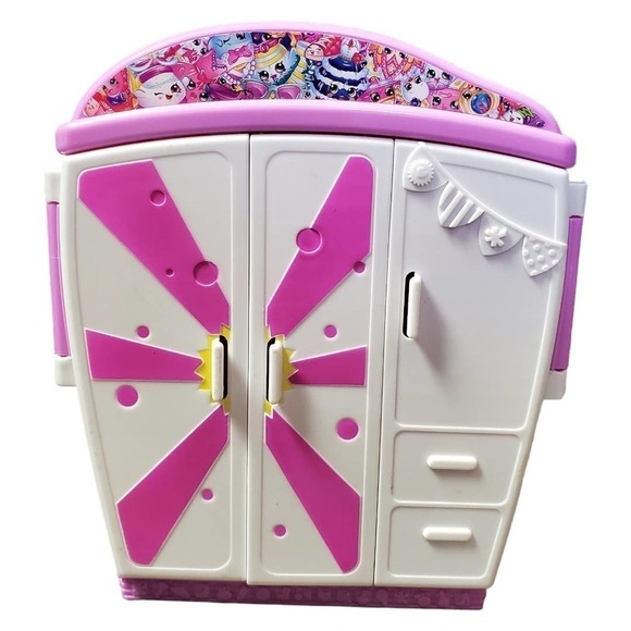 Shopkins Closet Toy Pink Collectible - Picture 1 of 5